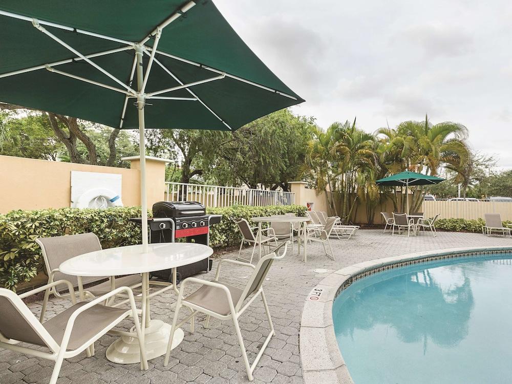 La Quinta By Wyndham Miami Lakes Zewnętrze zdjęcie